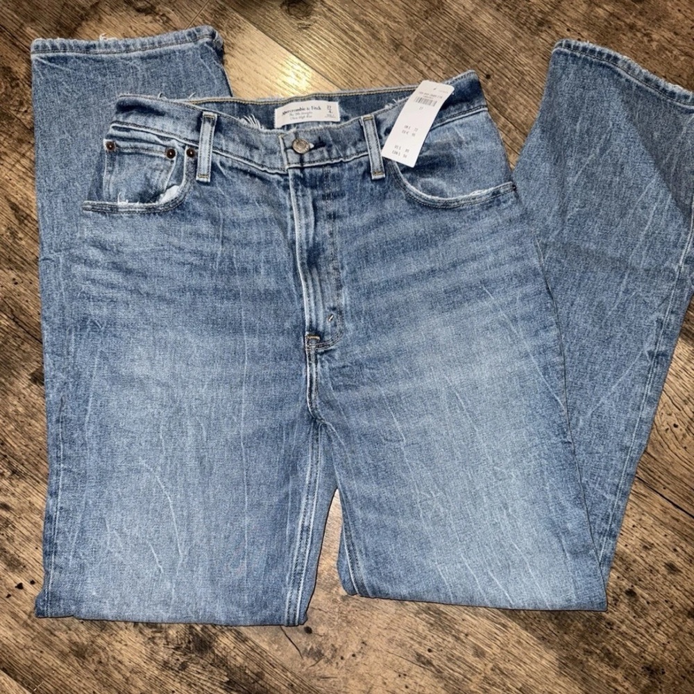 Abercrombie & Fitch The 90’s Ultra High Rise Women’s Jeans SZ 27 4R